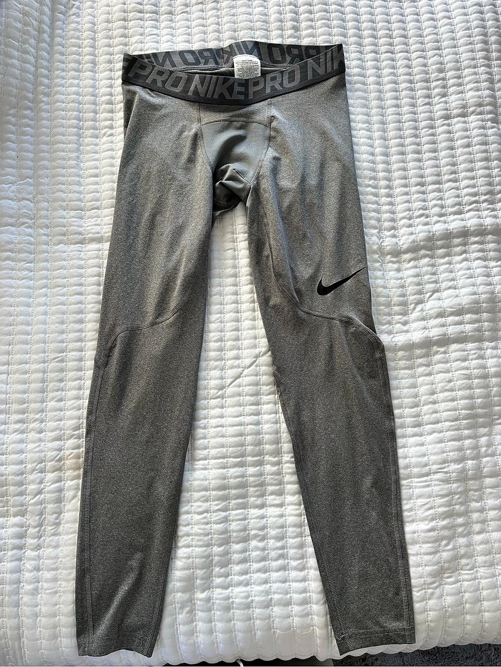 Nike Dri-FIT Compression Leggings in Gray Size Medium